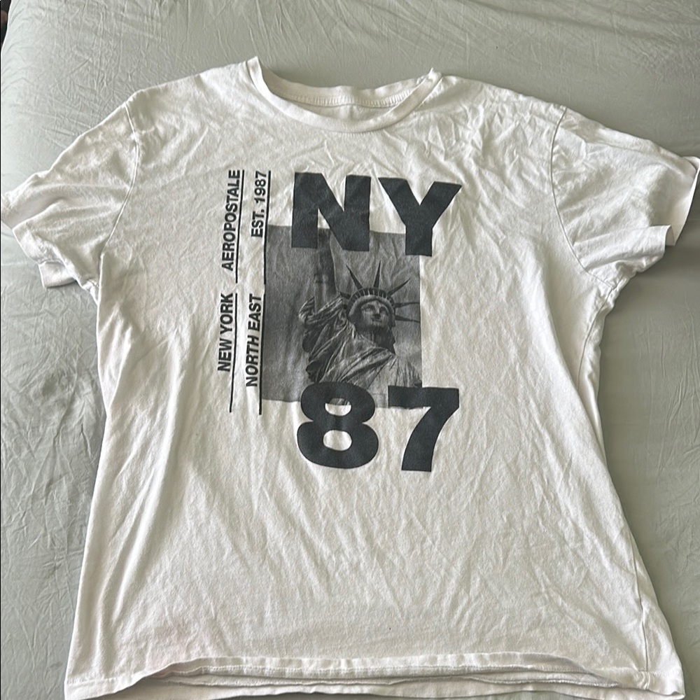 Aeropostale White Short Sleeve Tee with NY 87 Graphic